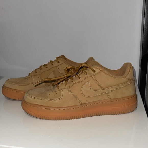 Nike Air Force 1 LV8 3 US4Y (Brown Suede) - Picture 3 of 5